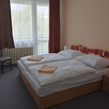 Penzion Institut Kosice Ngoại thất bức ảnh