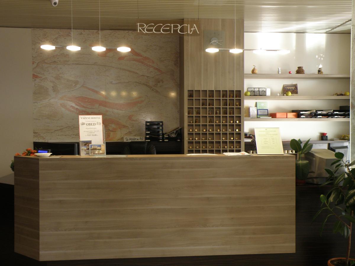 Penzion Institut Kosice Ngoại thất bức ảnh