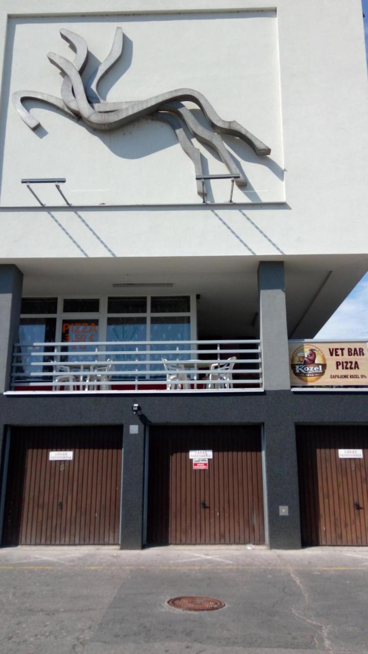 Penzion Institut Kosice Ngoại thất bức ảnh